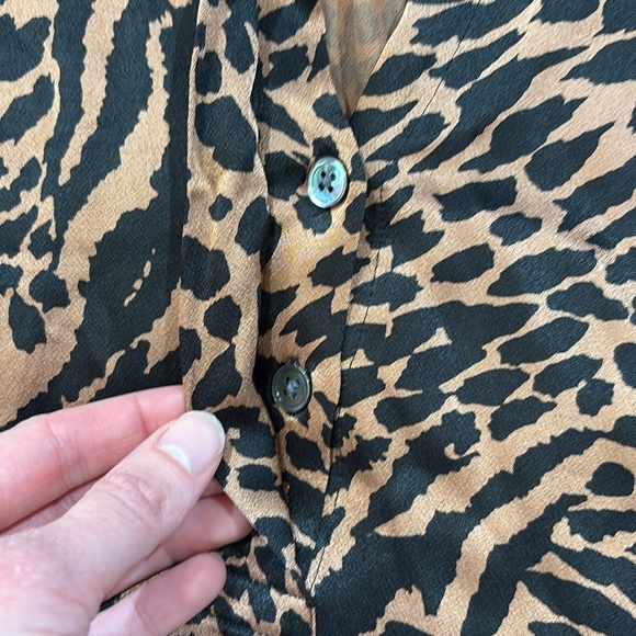 Rails Pearl Cinnamon Mixed Animal Print Popover Top sz S - Picture 4 of 11